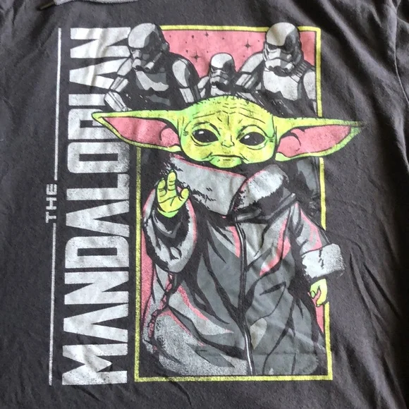 Star Wars The Mandalorian Hoodie - Picture 4 of 9